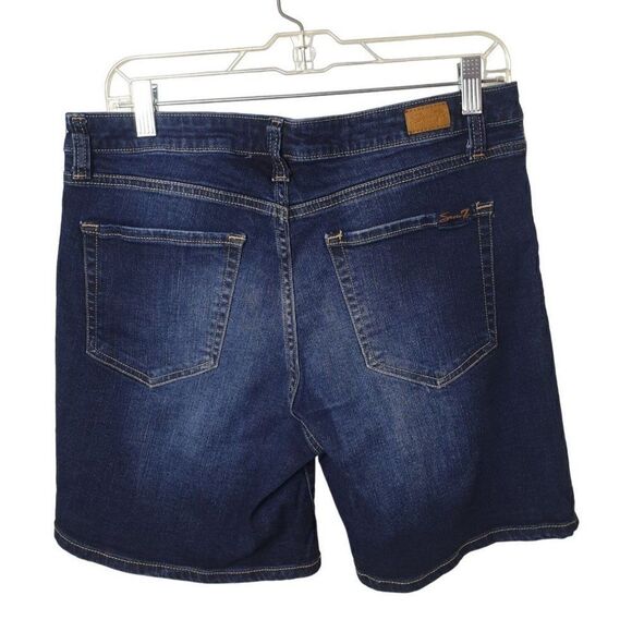 Seven7 Women's Jean Shorts 8 Weekend Denim Shorts Relaxed Size 8 NWOT - Picture 2 of 8
